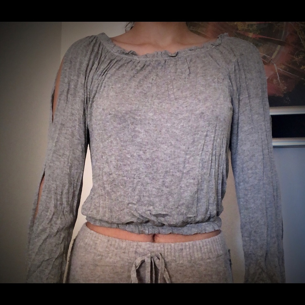 Brandy Melville Off The Shoulder Crop Top